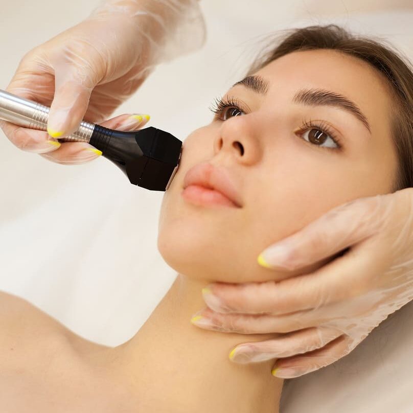 RF-лифтинг лица насадкой FORMA