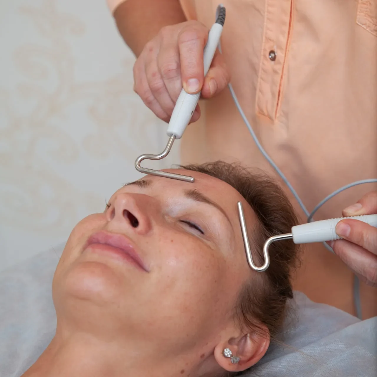 Mikrotokovaya terapiya dlya lica i shei 2 2