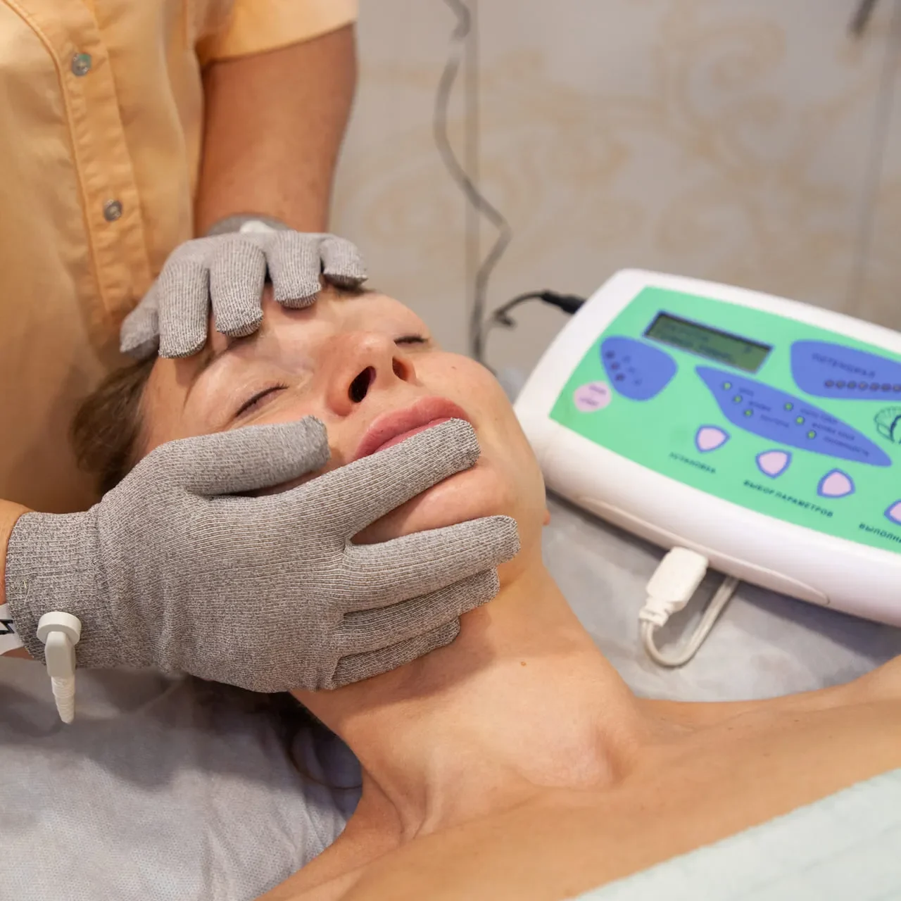 Mikrotokovaya terapiya dlya lica i shei 4 4