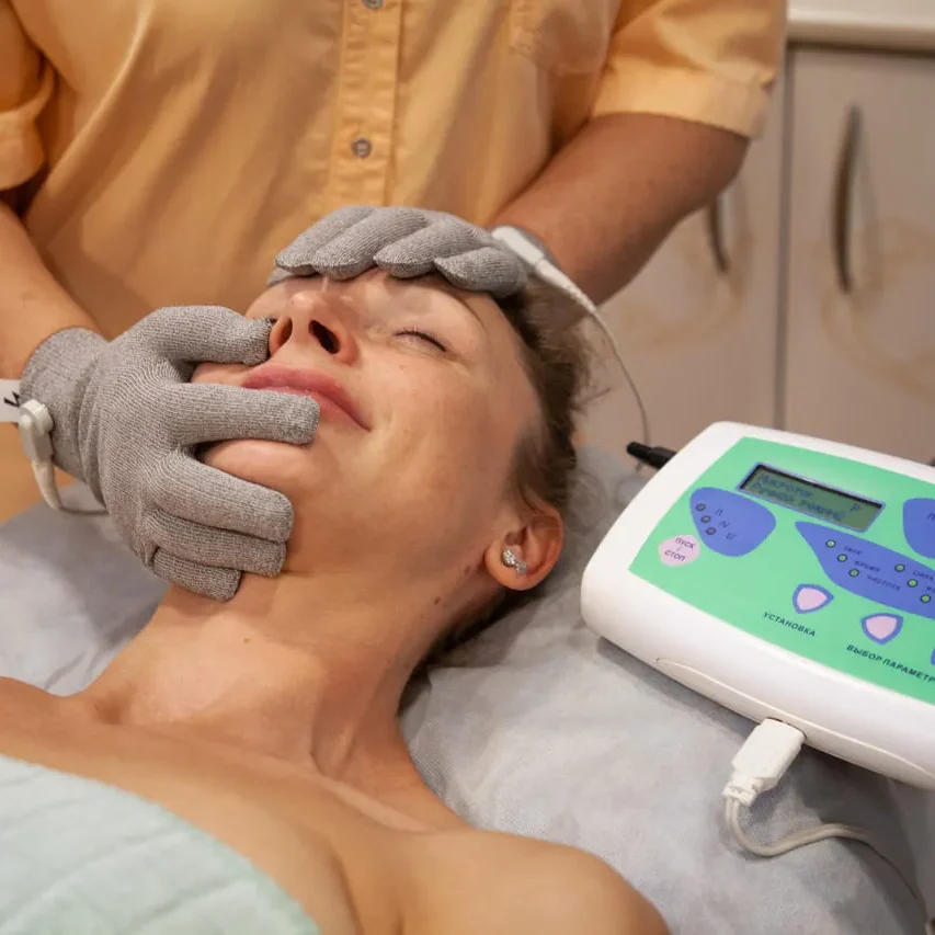 Mikrotokovaya terapiya dlya lica i shei 5 5